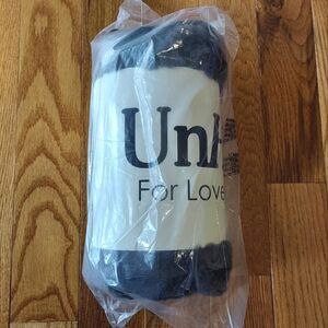 Unhide Lil Marsh size small (50”x60”) in Charcoal - new